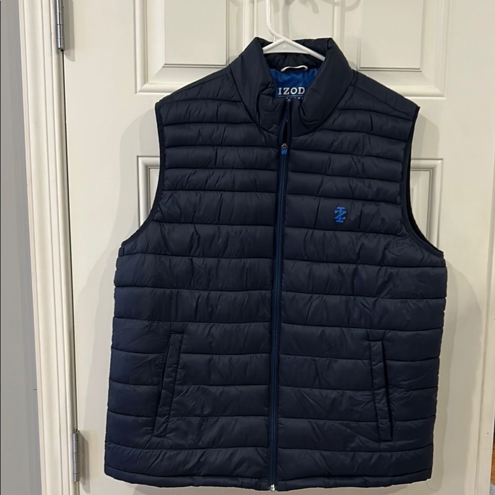 IZOD Men's Navy Puffer Vest